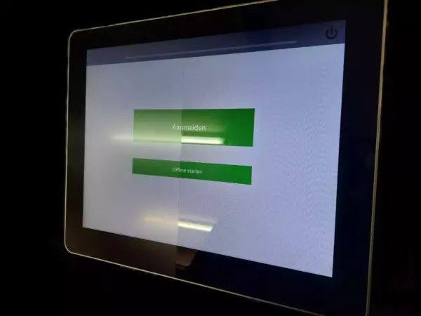 Sfar11 vanaf rechts gezien Antibacteriële screenprotector voor elk beeldscherm. Antireflex screenprotector. Ontspiegel beeldscherm van apparaat.